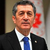 Yaz tatilinde okullar açık olacak mı? Bakan açıkladı