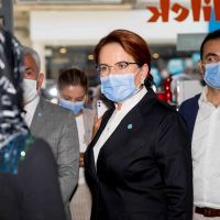 İYİ Parti Genel Başkanı Akşener, Kütahya'da esnafı ziyaret etti
