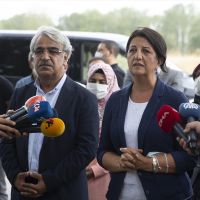 HDP Eş Genel başkanları Buldan ve Sancar, Demirtaş ve Zeydan ile görüştü