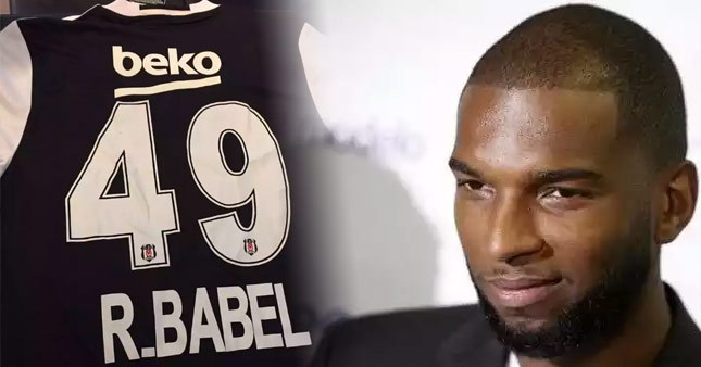 Ryan Babel İstanbul'a geldi