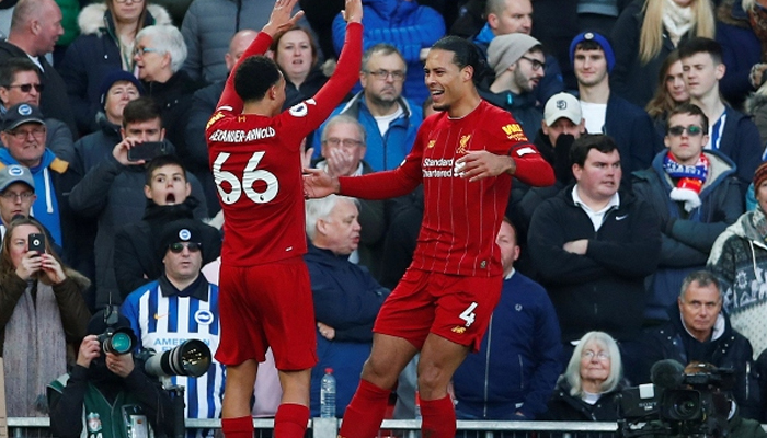 10 kişi Liverpool'dan galibiyet
