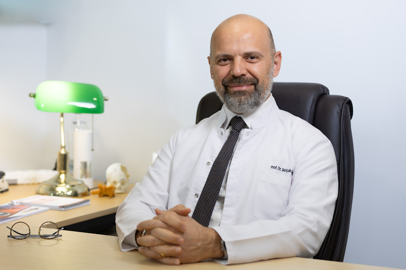 11 Nisan Dünya Parkinson Günü: PARKİNSON HASTASI VE YAKINLARINA 5 ÖNERİ