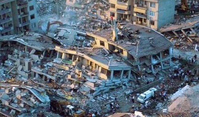 17 Ağustos depreminde hayatını kaybedenler anıldı - 17 Ağustos'ta ne oldu depremde kaç kişi öldü?