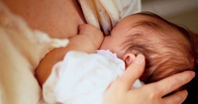 5 aylık bebek süt emerken can verdi