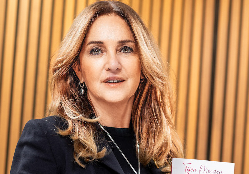 8 Mart'ta ilham veren bir hediye: Tijen Mergen'den “Yedi Kere Düş, Sekiz Kere Kalk”