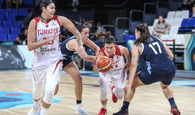 A Milli Kadın Basketbol Takımı, Arjantin'i 63-37 yendi