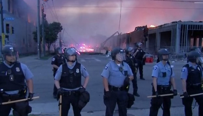 ABD'de polis dehşeti sonrası olaylar büyüyor