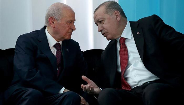 AK Parti, yargı paketi taslağını MHP'ye sundu