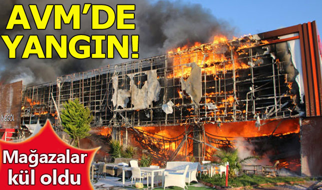 AVM'deki yangın mağazaları kül etti - İzmir Bergama haberleri