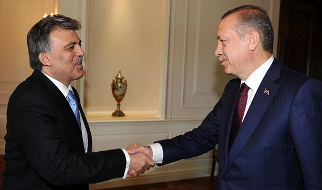 Abdullah Gül'den Erdoğan'a tebrik telefonu
