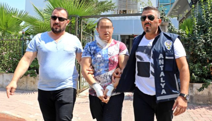Ablasını bıçaklayarak öldüren gençten ilginç gerekçe