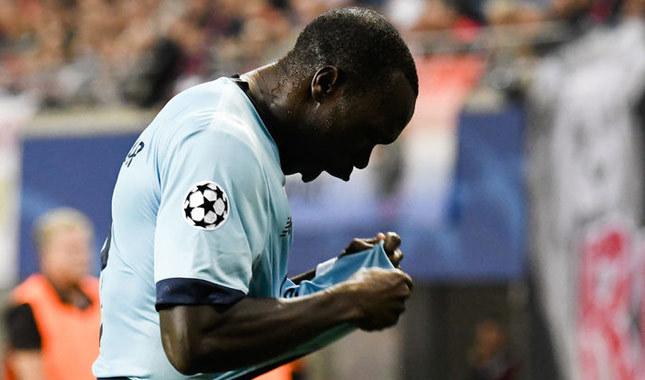 Aboubakar 6 ay sahalardan uzak
