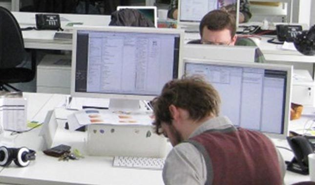 Açık ofiste çalışan kişiler daha aktif oluyor