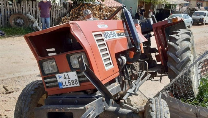 Afganistan uyruklu genç,traktör altında kaldı