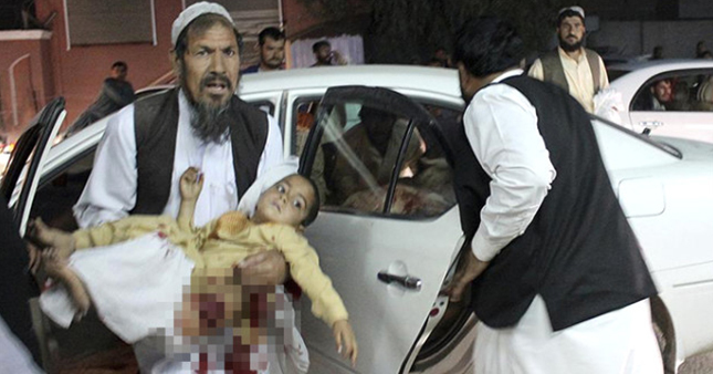 Afganistan'da bombalı saldırı: 15 ölü, 40 yaralı