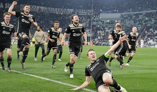 Ajax Juventus'u eleyip yarı finale çıktı