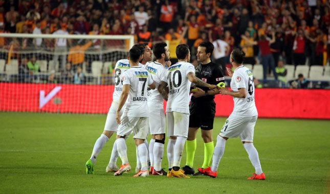 Akhisarspor'dan kupa protestosu