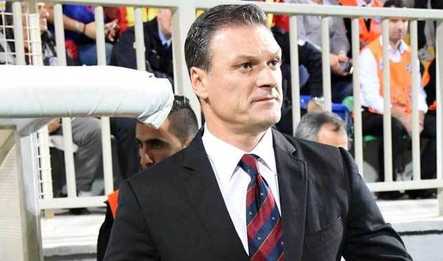 Alpay Özalan kimdir nereli kaç yaşında?