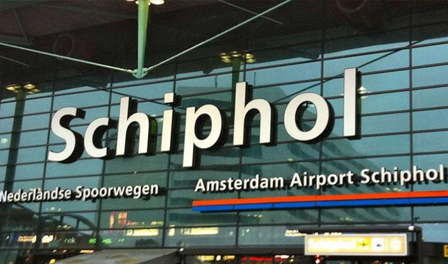 Amsterdam Schiphol Havalimanı'nda bomba paniği