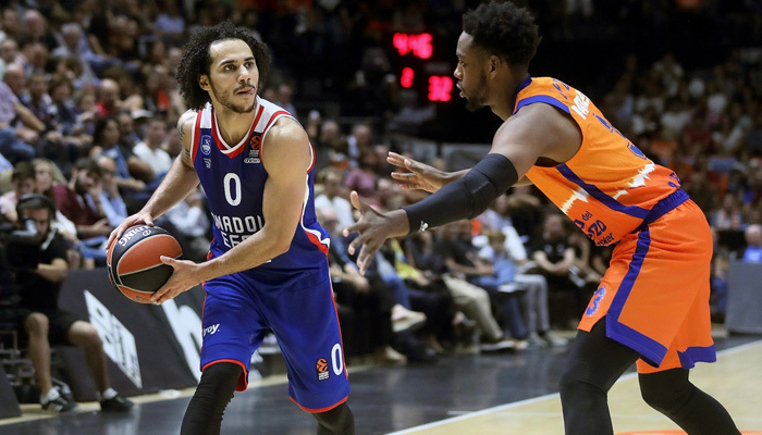 Anadolu Efes, İspanya'dan zaferle döndü
