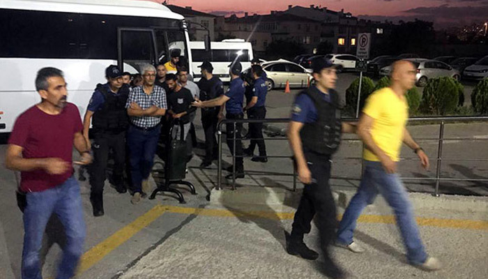 Ankara'da izinsiz gösteri yapmak isteyen gruba müdahale
