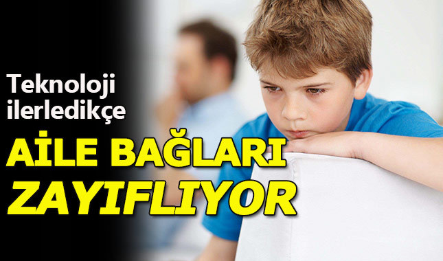 Anne ve babaların telefon düşkünlüğü aileye zarar veriyor