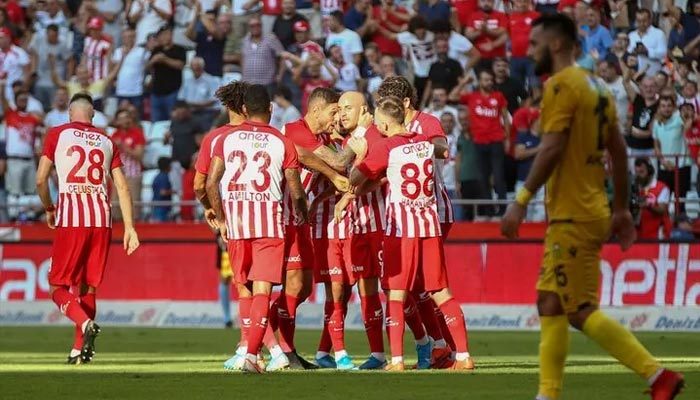 Antalyaspor haftalar sonra galip geldi