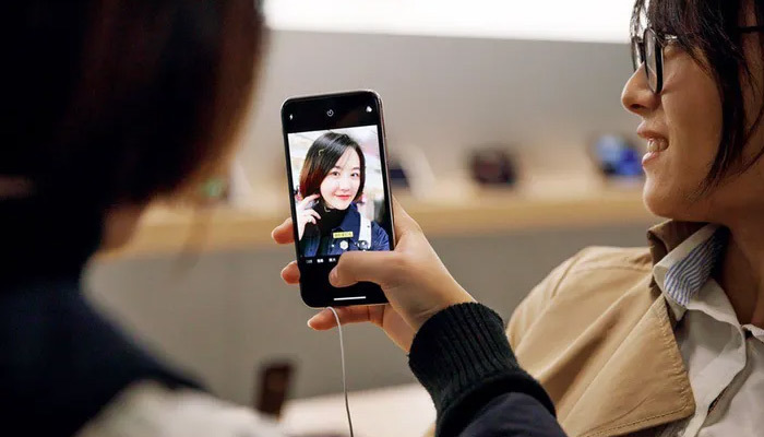 Apple koronavirüs yüzünden Çin'deki mağazalarını kapatıyor!
