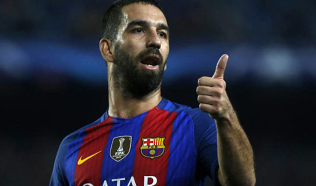 Arda Turan, Başakşehir'e imza atıyor