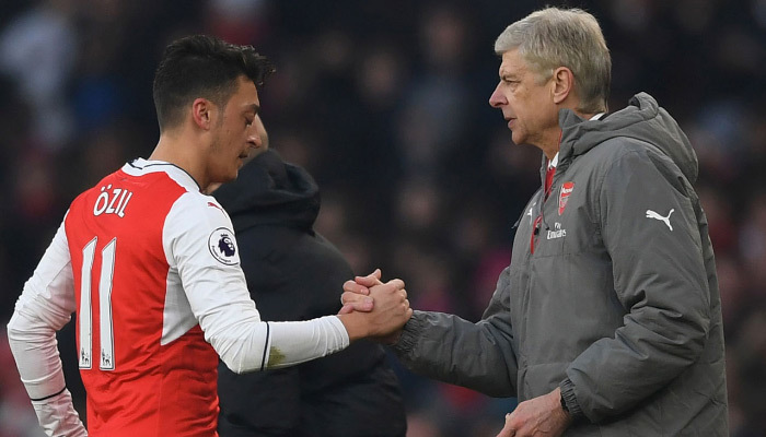 Arsene Wenger'den Mesut Özil'e destek geldi