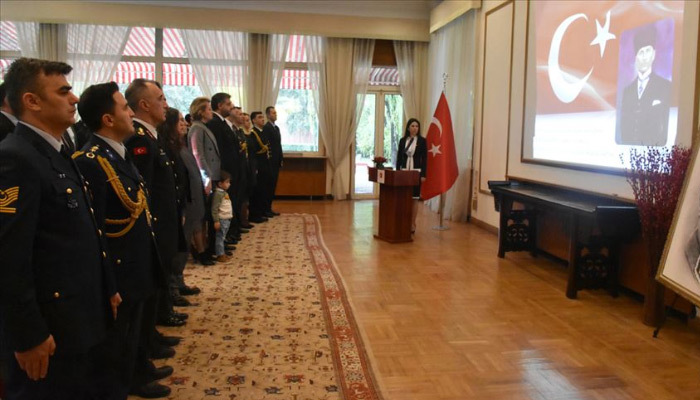 Atatürk yurtdışındaki büyükelçiliklerde de anıldı