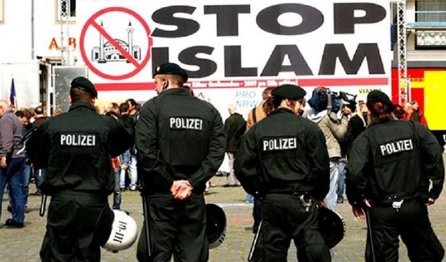 Avrupa'daki ekonomik kriz sağı, ırkçılığı ve islamofobiyi tetikliyor