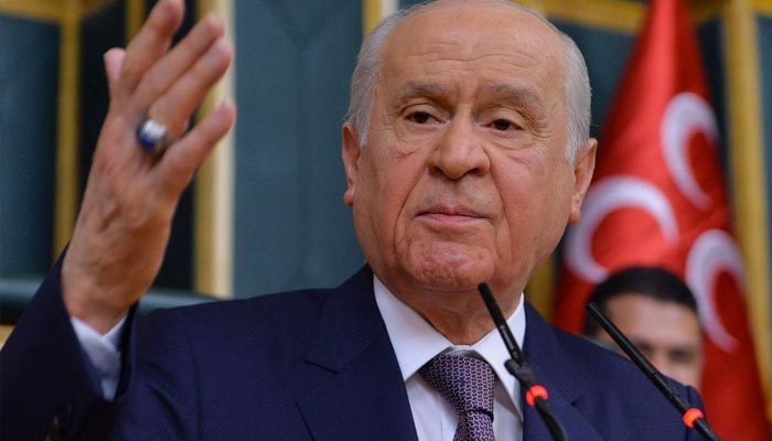 Bahçeli'den UEFA'ya asker selamı tepkisi