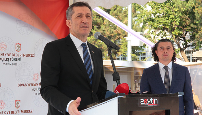 Bakandan kritik öğretmen atamaları açıklaması