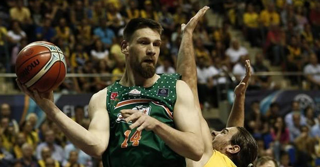 Banvit tarihe geçmeyi kıl payı kaçırdı
