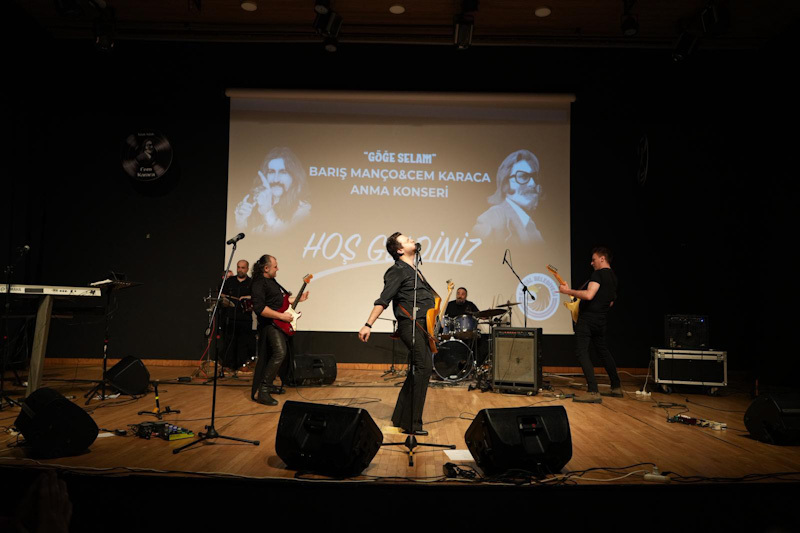 Barış Manço ve Cem Karaca İçin Anma Gecesi Düzenlendi