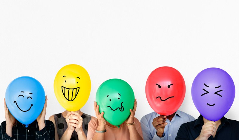 Barışı dilinden düşürmez, savaş için bahane arar…