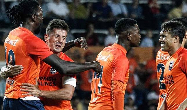 Başakşehir'de Adebayor şoku