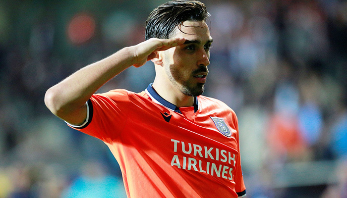 Başakşehir'in milli yıldızından kötü haber