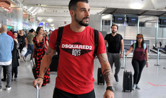 Beşiktaş Negredo'yu resmen gönderdi