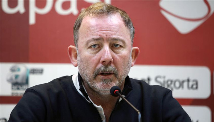 Beşiktaş Sergen Yalçın'la 1,5 yıllığına anlaştı