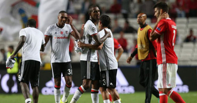 Beşiktaş gruptan nasıl çıkar?