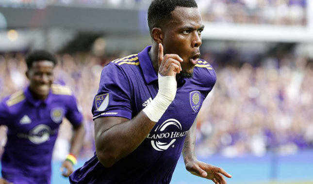 Beşiktaş'ın anlaştığı Larin İstanbul'a geldi