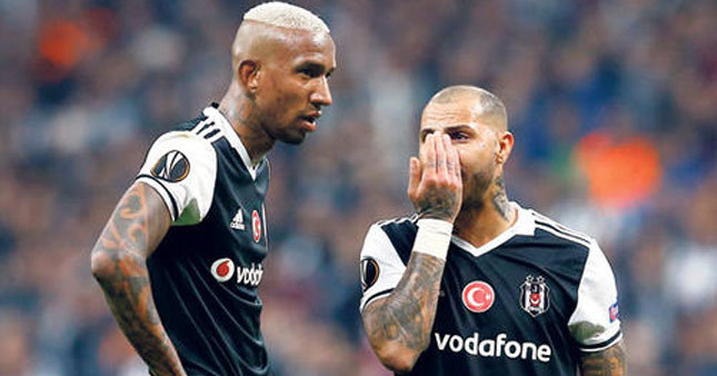 Beşiktaşlı oyuncular şikayetçiler!
