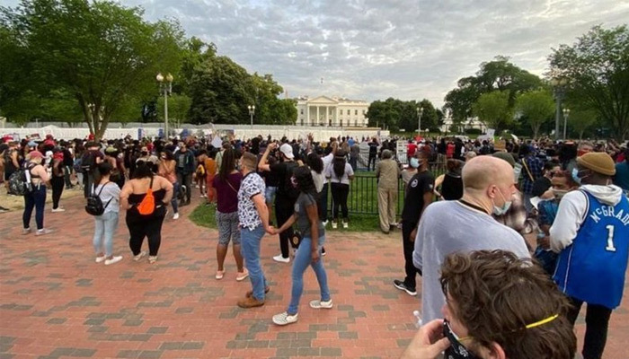 Beyaz Saray önünde 'Floyd' protestosu
