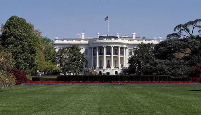 Beyaz Saray'dan dikkat çeken azil oturumları kararı