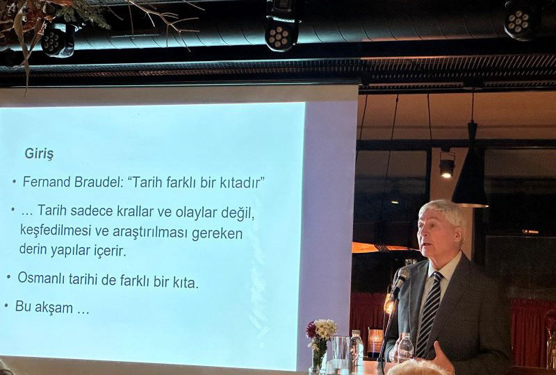 Bizim Tepe Tarih Sohbetleri'nde Prof. Dr. Şevket Pamuk'tan Osmanlı'da enflasyonun tarihi