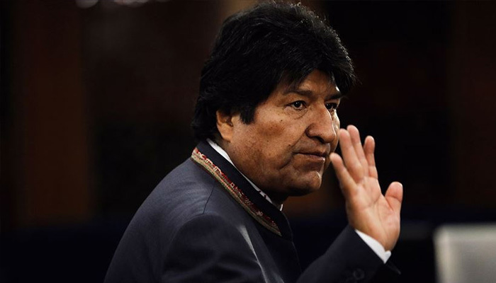 Bolivya'nın yerli Devlet Başkanı istifa etti