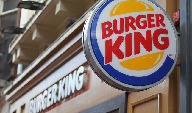 Burger King'den kadınları aşağılayan reklam