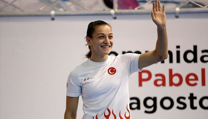Çakıroğlu Dünya Şampiyonası'nda finalde